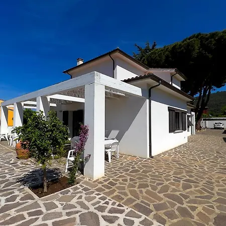 Di Pregio Marciana Marina *